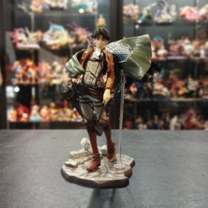 FIGURA LEVI-28cm-PVC