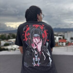 CAMISETA OVERSIZE NARUTO-ITACHI