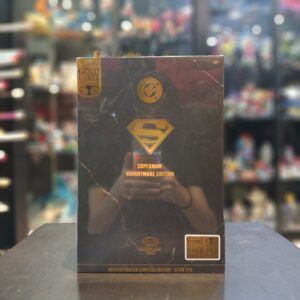 FIGURA DC MULTIVERSE-SUPERMAN FUTURE KNIGHT GOLD